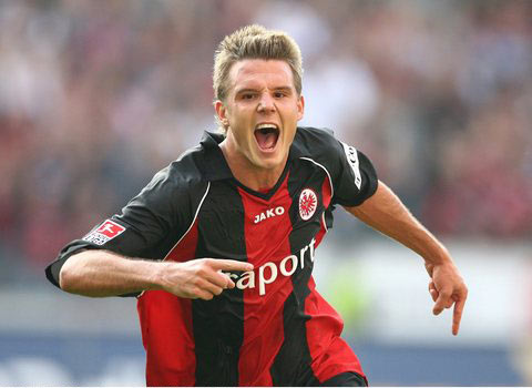 于队内顶尖 于队内顶尖