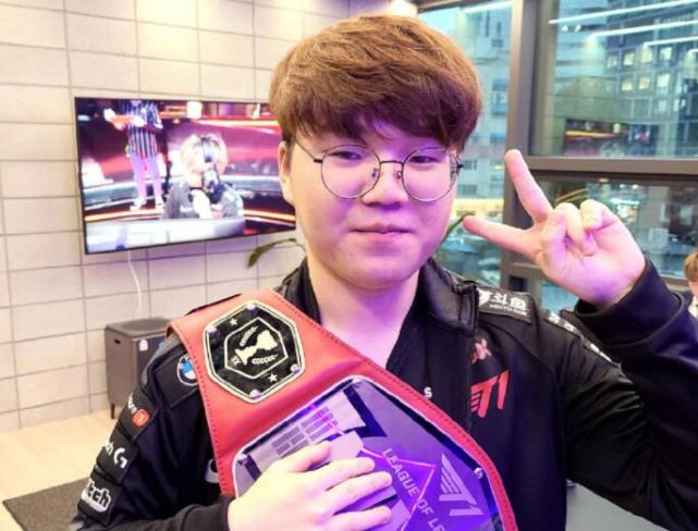 化成为焦点 化成为焦点