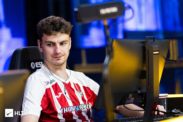 来自球队核 来自球队核